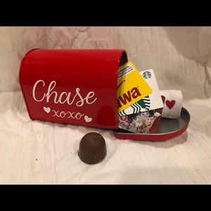 Personalized Valentines Day mailbox. ❤️ Keepsake
